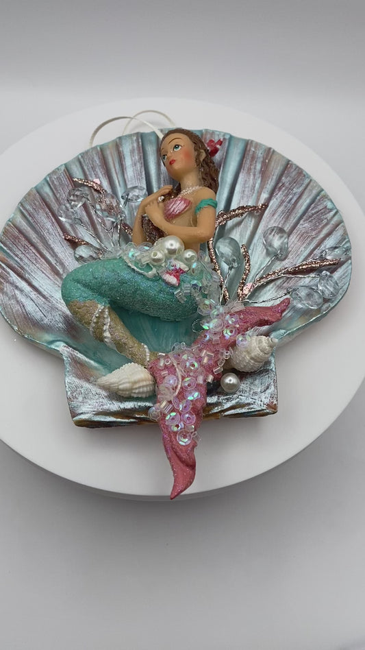 Beautiful mermaid on scallop Ornament